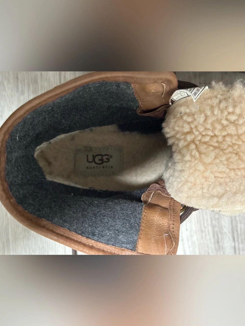 UGG Australia Waterproof Brown Leather Suede Lace-Up Boots Women’s 9.5